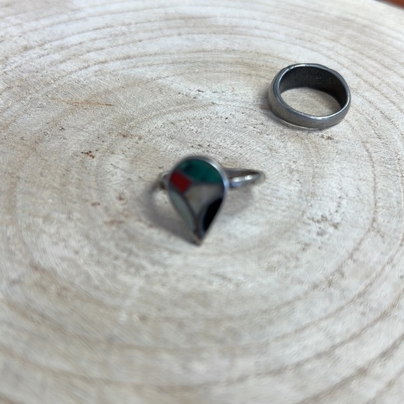 Vintage rings small sizes. J9 - Picture 3 of 6